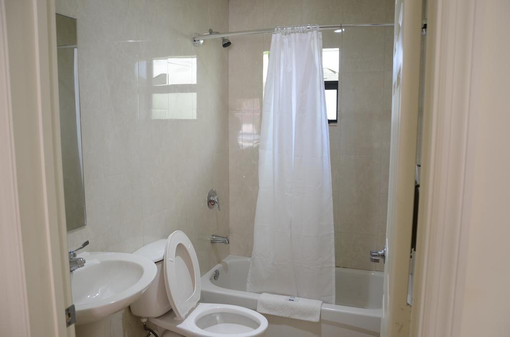 Carl'S El Padre Motel Miami Luaran gambar
